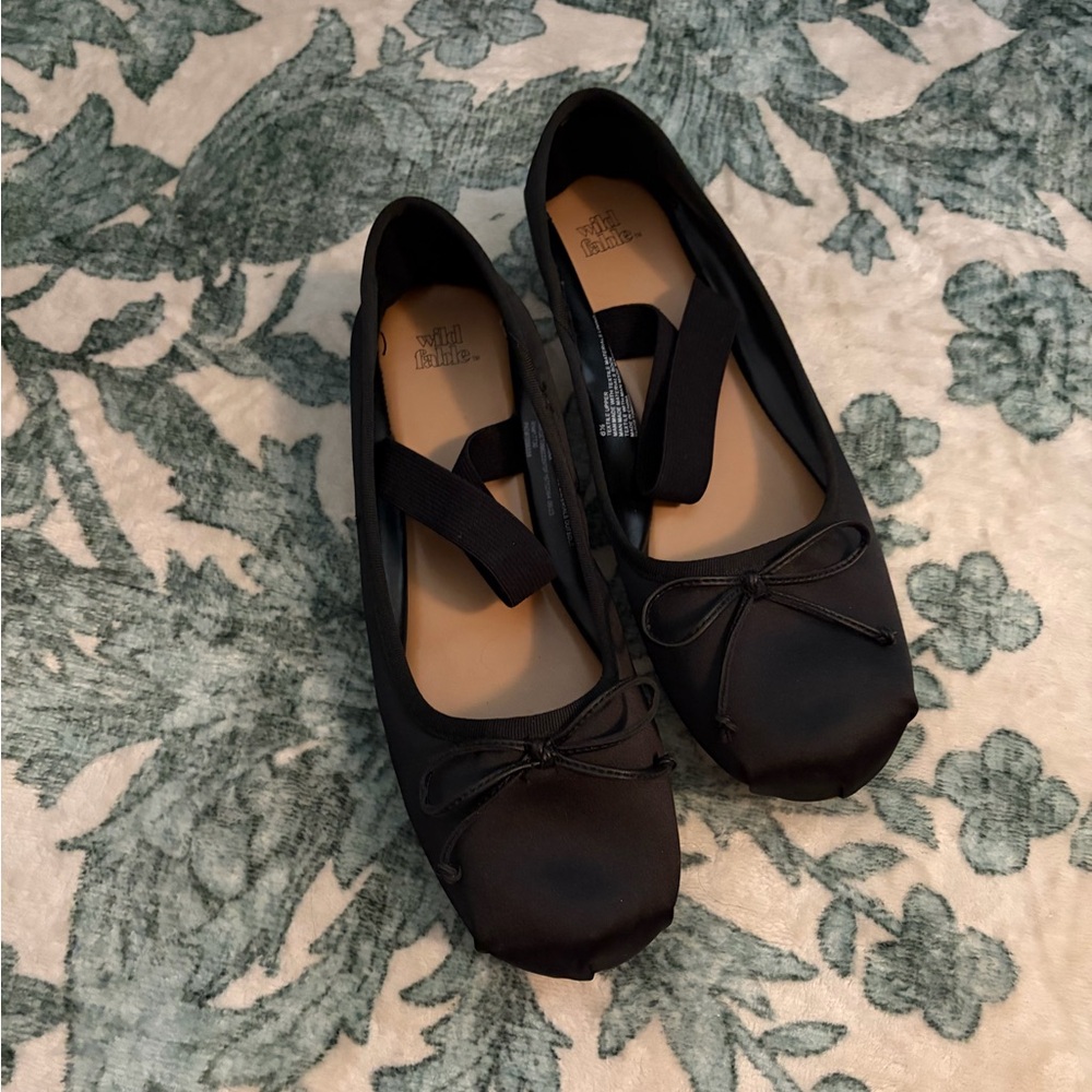 Wild Fable Black Ballet Flats with Bow